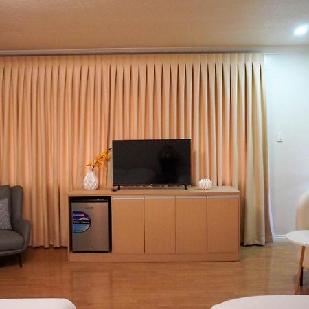 Honey Suite Room Inside Bee Cafe Cebu At Ayala Area Ngoại thất bức ảnh