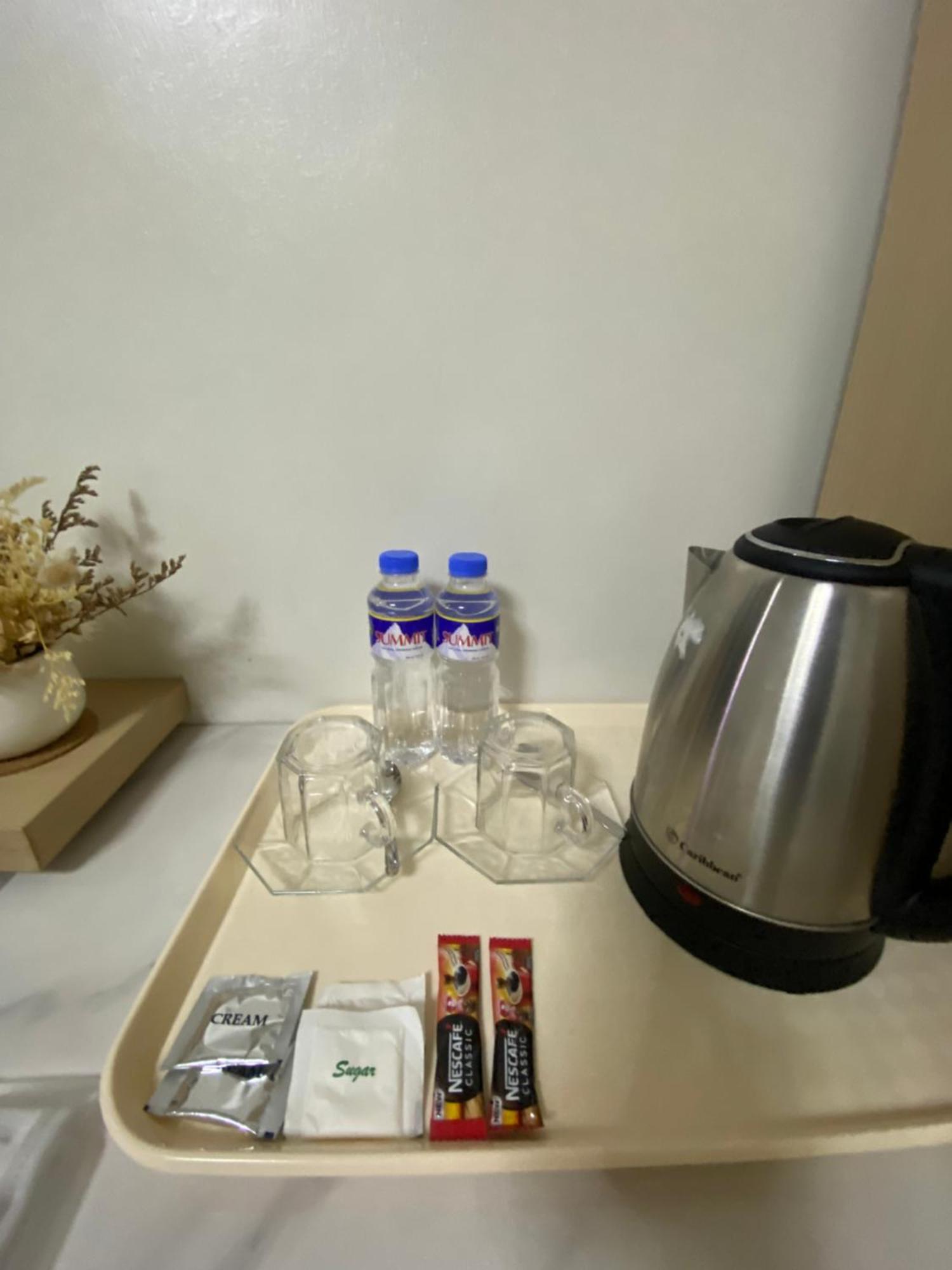 Honey Suite Room Inside Bee Cafe Cebu At Ayala Area Ngoại thất bức ảnh